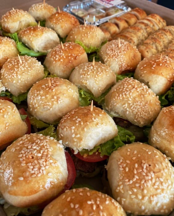 mini hambúrguer artesanal